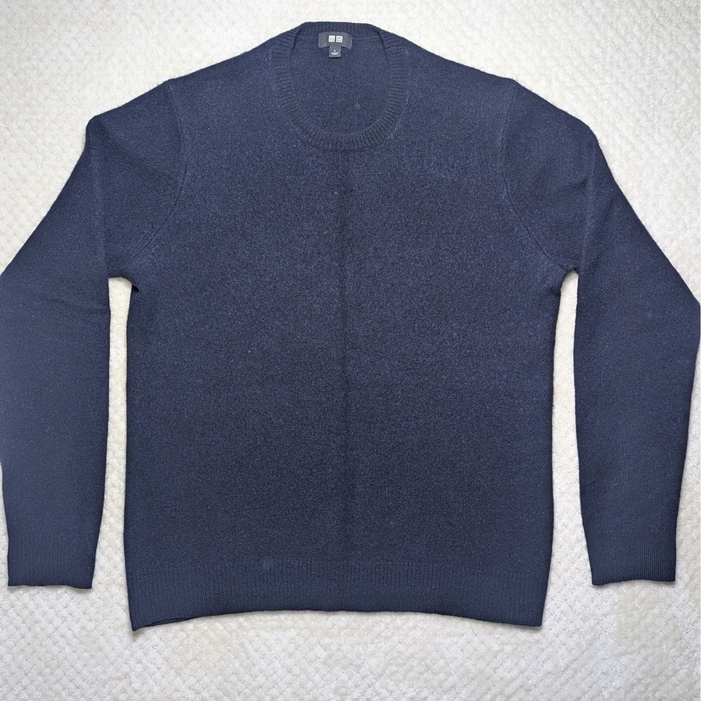 Uniqlo 100% Wool Sweater Men's Large‎ Navy Crewneck Lightweight Knit Minimalist
